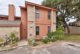 10 Cypress Fairway Village, Wimberley, TX 78676