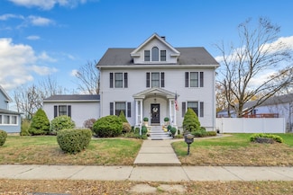 93 Myrtle St, Shelton, CT 06484