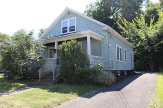 54 Haywood St, Greenfield, MA 01301