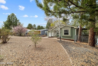 590 S 1st Place, Show Low, AZ 85901