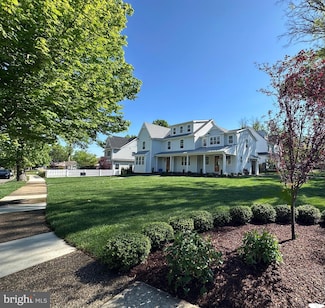 801 Cedar Ave, Haddonfield, NJ 08033