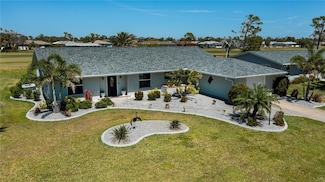 62 Oakland Hills Place, Rotonda West, FL 33947