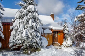 67 Rock Pond Rd Unit 1034, Sandy River Plantation, ME 04970