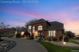 47352 Dove Ct, Shelby Township, MI 48315