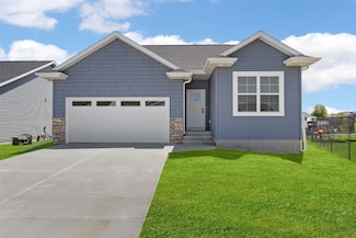 8908 Norway Dr NE, Cedar Rapids, IA 52402