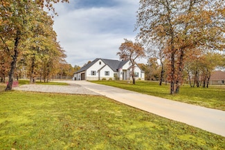 324 Zion Forest Trail, Poolville, TX 76487