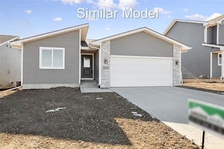 405 Napoli Ave, West Des Moines, IA 50266