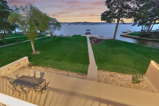 2815 Pine Arbor Dr, Montgomery, TX 77356