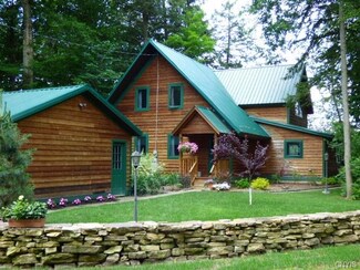 6296 Craine Lake Rd, Hamilton, NY 13346