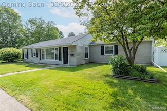 343 Beaupre Ave, Grosse Pointe Farms, MI 48236