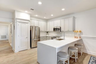 6712 Lantern View Dr Unit 303, Jonestown, TX 78645