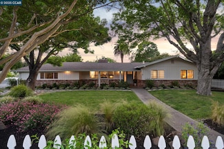 559 Silverado Dr, Lafayette, CA 94549