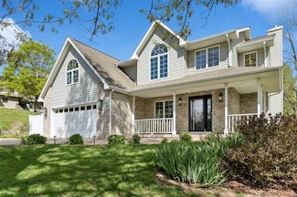 32 NE N High Circle Dr, Iowa City, IA 52240