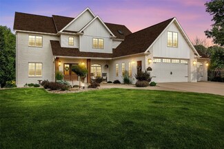 1574 Turkey Ridge Ct NW, Swisher, IA 52338