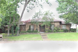 314 Larchbrook Dr, Garland, TX 75043