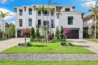 141 Egret Ave, Naples, FL 34108