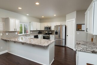 2131 NW Poplar Ave, Redmond, OR 97756