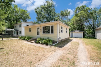 1428 Matilda St NE, Grand Rapids, MI 49503