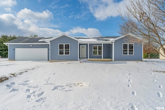 815 Bryan Ave, Lincoln, IL 62656