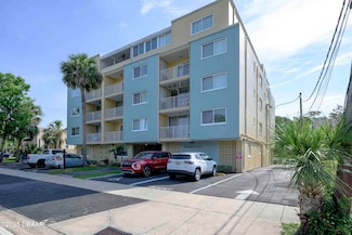 732 N Halifax Ave, Daytona Beach, FL 32118