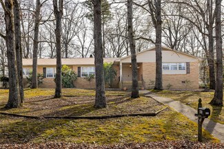 601 Hazelwood Dr, Albemarle, NC 28001