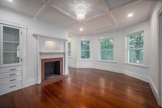76 Eliot St Unit 1, Milton, MA 02186