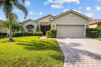 4560 Turnberry Ln, Lake Wales, FL 33859