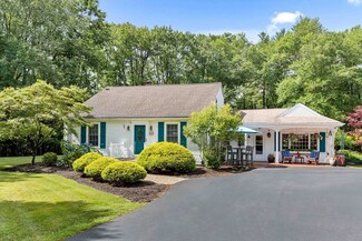 621 King St, Raynham, MA 02767