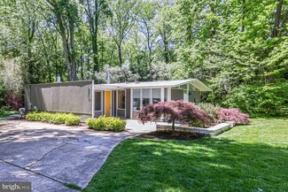 7712 Elba Rd, Alexandria, VA 22306