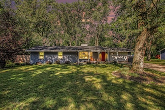 3365 Circle Dr, Saint Joseph, MI 49085