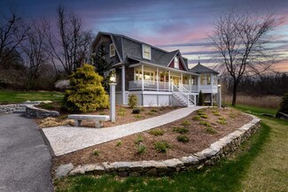 11 Squamscott Rd, Stratham, NH 03885
