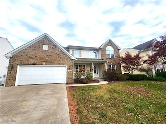 3768 Martins Run Dr, Lorain, OH 44053