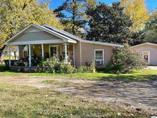 1614 Elkton St, Athens, AL 35614