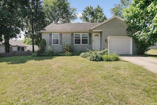 1314 Viking Dr, South Bend, IN 46628