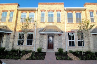 209 Lily Ln, Lewisville, TX 75057