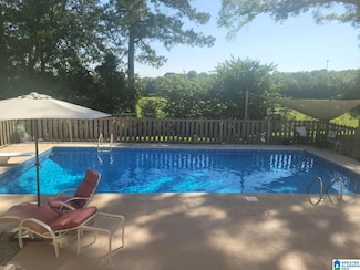 113 Lake View Cir, Riverside, AL 35135