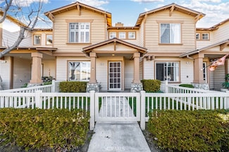 1050 E Chestnut St, Anaheim, CA 92805
