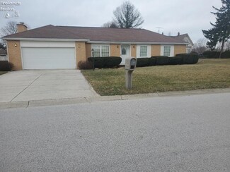 758 Nickie Ln, Fostoria, OH 44830