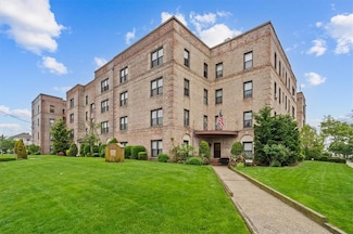 128-19 Newport Ave Unit 2A, Belle Harbor, NY 11694