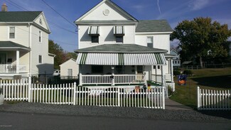 1232 Grove St, Avoca, PA 18641