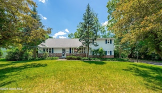 18 Malpass Rd, Albany, NY 12203