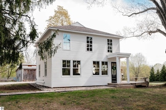 9200 N Long Lake Rd, Traverse City, MI 49685