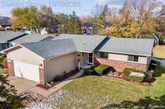 2383 Virginia Dr, Troy, MI 48083