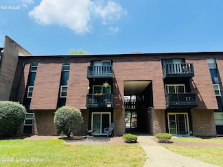 3505 Lodge Ln Unit 312, Louisville, KY 40218