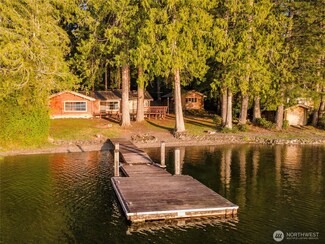 1261 E Mason Lake Dr E, Grapeview, WA 98546