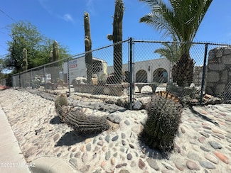 645 W Mabel St, Tucson, AZ 85705