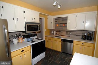 3530 N Utah St, Arlington, VA 22207