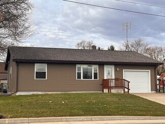 333 S Hickory St, Mauston, WI 53948