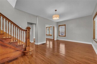 313 N Hardesty Ave, Kansas City, MO 64123