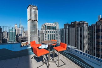 150 E 44th St Unit 12-D, New York, NY 10017